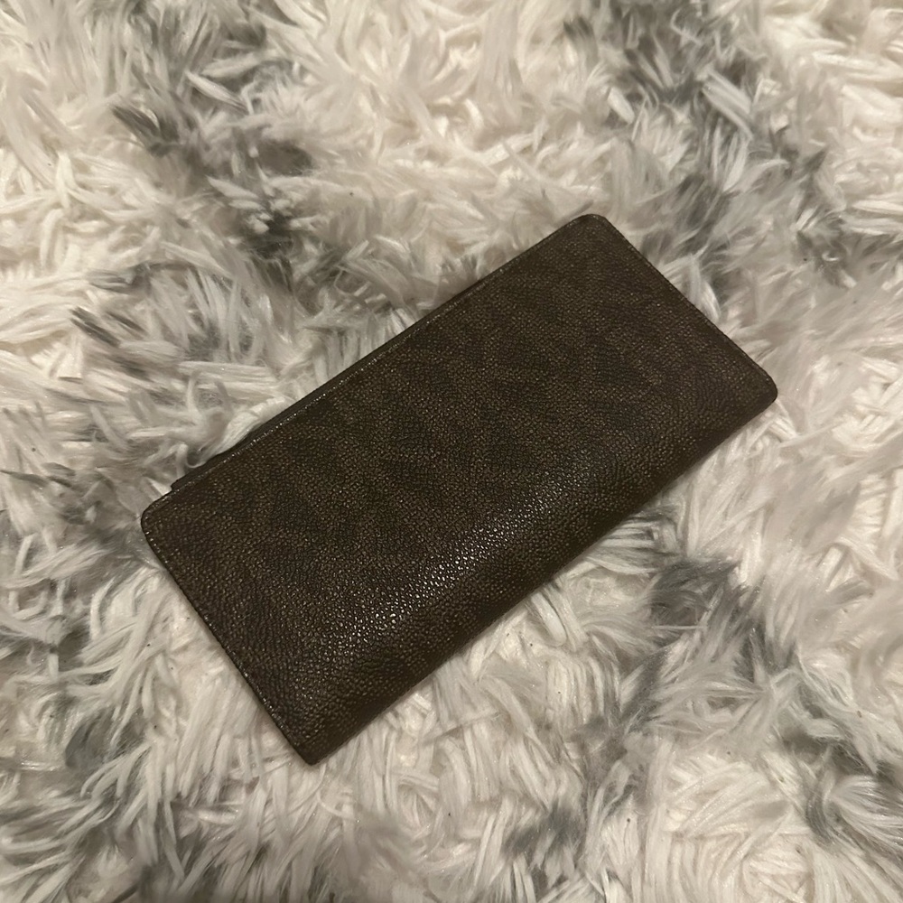 Michael Kors ￼check book cover